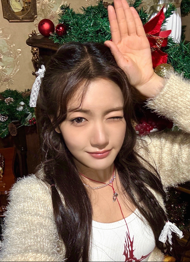 SEOHYEON #010